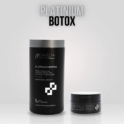 Deux contenants noirs étiquetés « Platinum Botox » de Dahlia Color, un produit de soin capillaire professionnel à un prix abordable, sont présentés sur un fond clair, soulignant l'accent mis par la marque sur la qualité et la valeur. Dahlia Color Professionnel